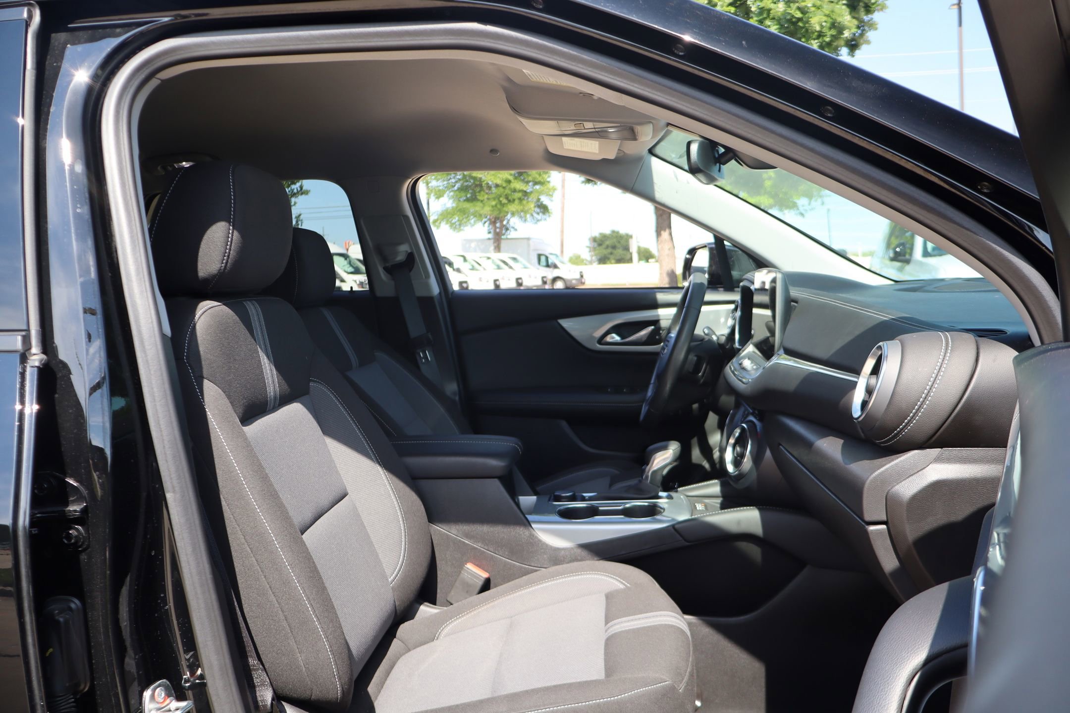 Used 2024 Chevrolet Blazer LT w/ Convenience Package FWD image 30