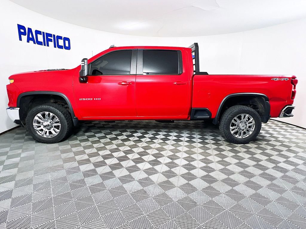 Used 2024 Chevrolet Silverado 2500 LT w/ Snow Plow Prep/Camper Package image 6