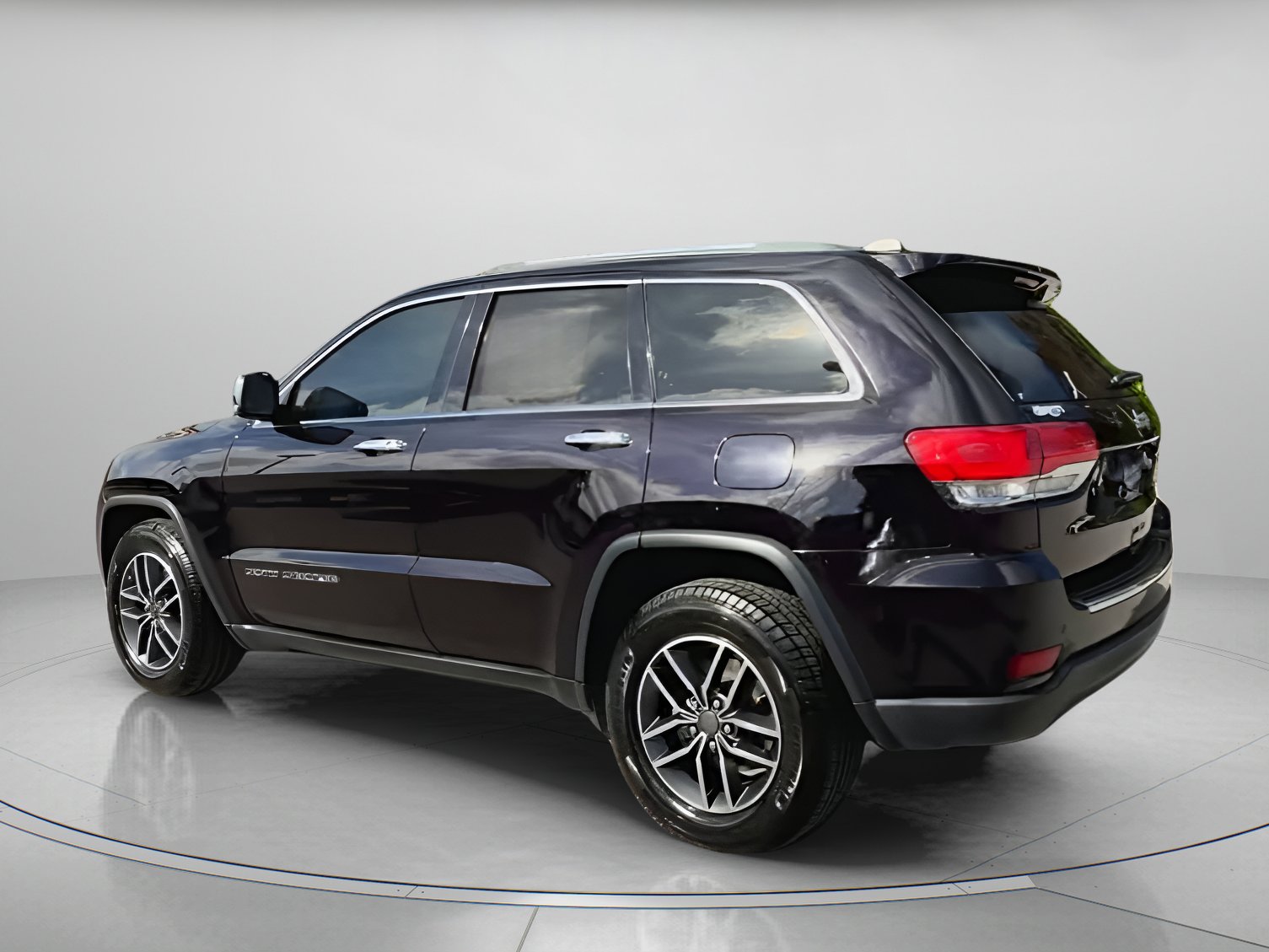 Used 2019 Jeep Grand Cherokee Limited image 20