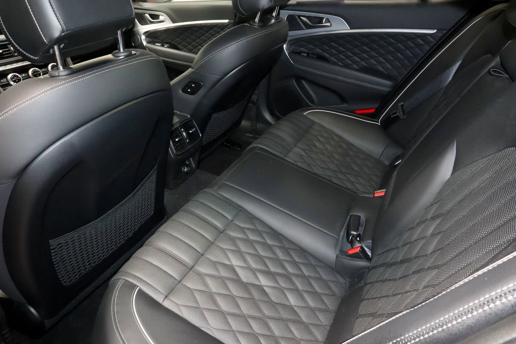 Used 2019 Genesis G70 2.0T Advanced w/ Dynamic Package AWD/4WD image 20