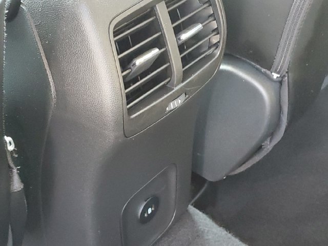 Certified 2024 Ford Escape Platinum AWD/4WD image 27
