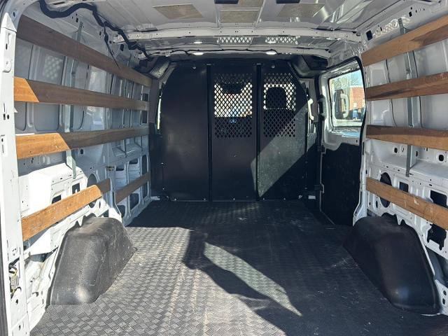 Certified 2022 Ford Transit 250 w/ Exterior Upgrade Package image 15