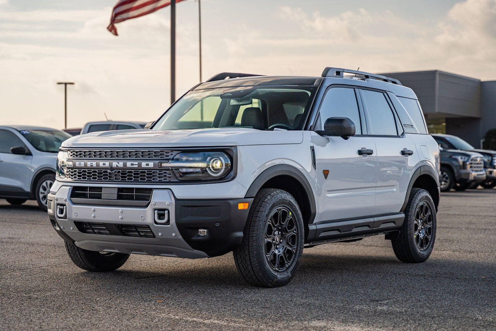 Certified 2025 Ford Bronco Sport Badlands w/ Badlands Tech Package AWD/4WD image 3