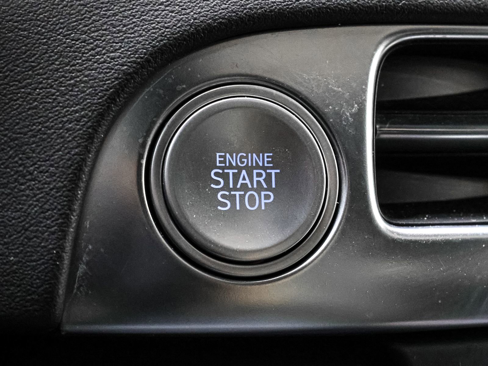 Used 2024 Hyundai Palisade Calligraphy image 37