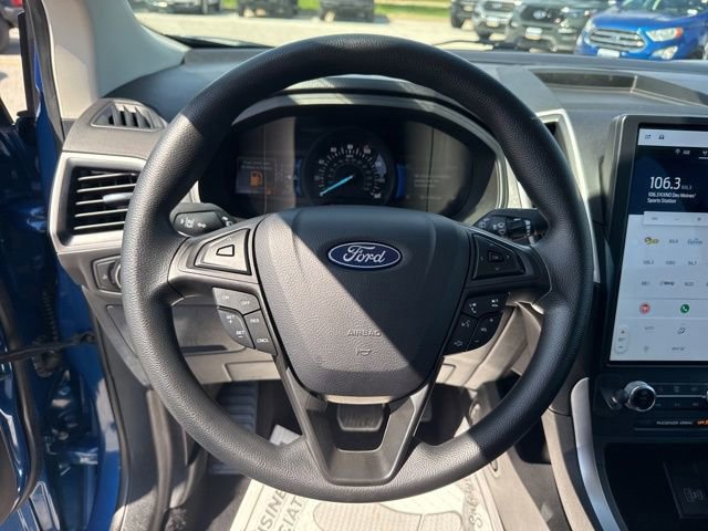 Certified 2024 Ford Edge SE image 25