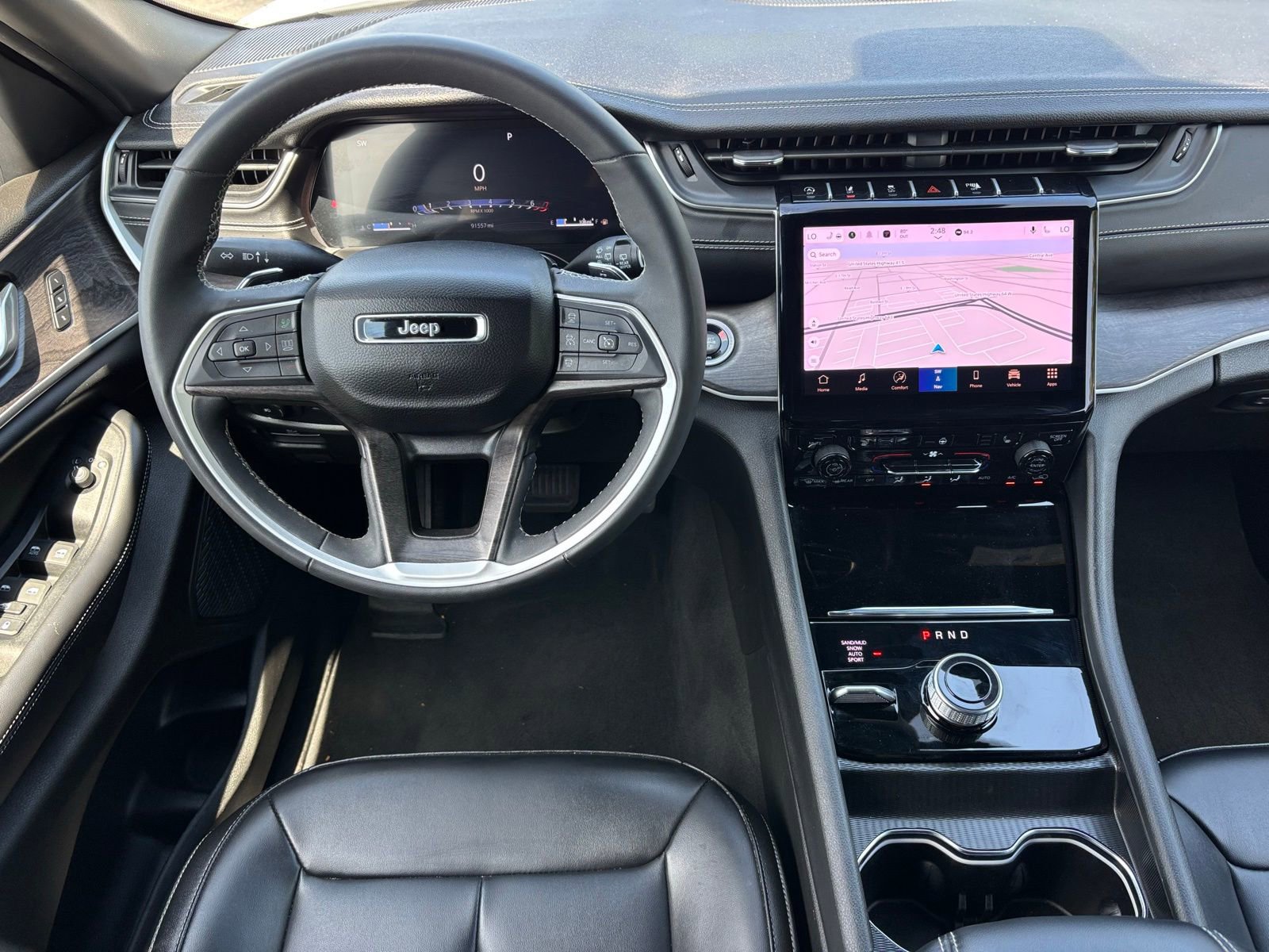 Used 2024 Jeep Grand Cherokee L Limited AWD/4WD image 6