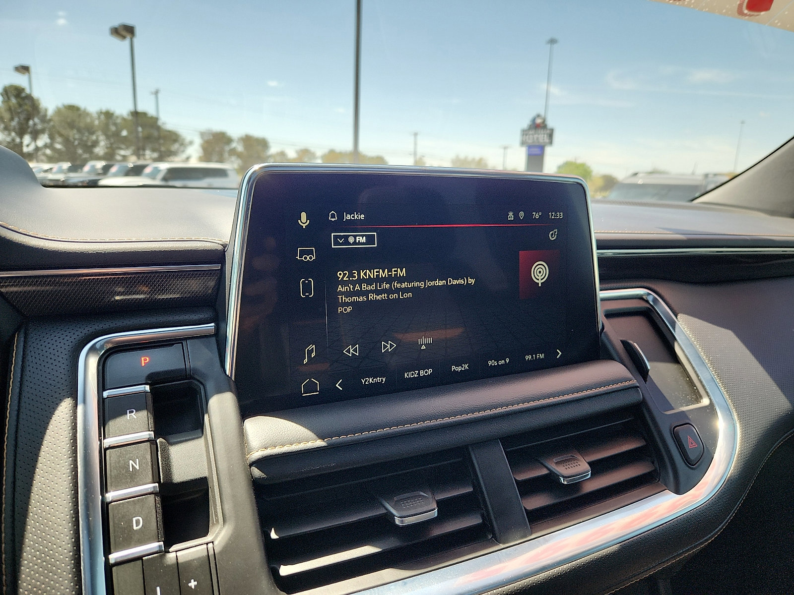 Used 2023 GMC Yukon AT4 w/ AT4 Premium Plus Package image 12