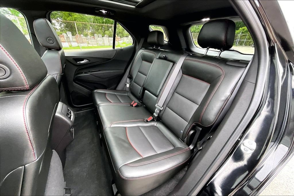 Used 2024 Chevrolet Equinox RS w/ RS Leather Package AWD/4WD image 25