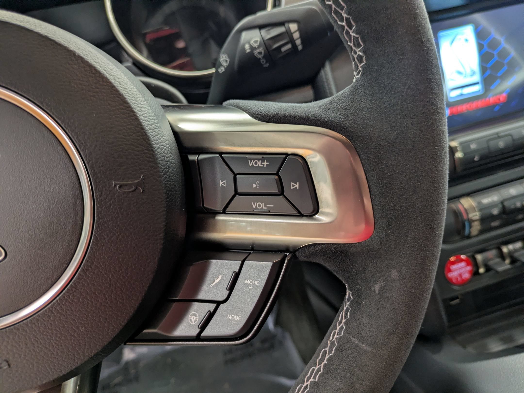 Certified 2018 Ford Mustang Shelby GT350 w/ Electronics Package RWD image 18