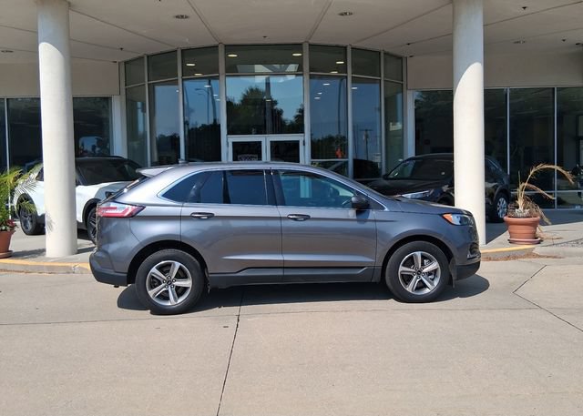 Certified 2023 Ford Edge SEL w/ Convenience Package AWD/4WD image 2