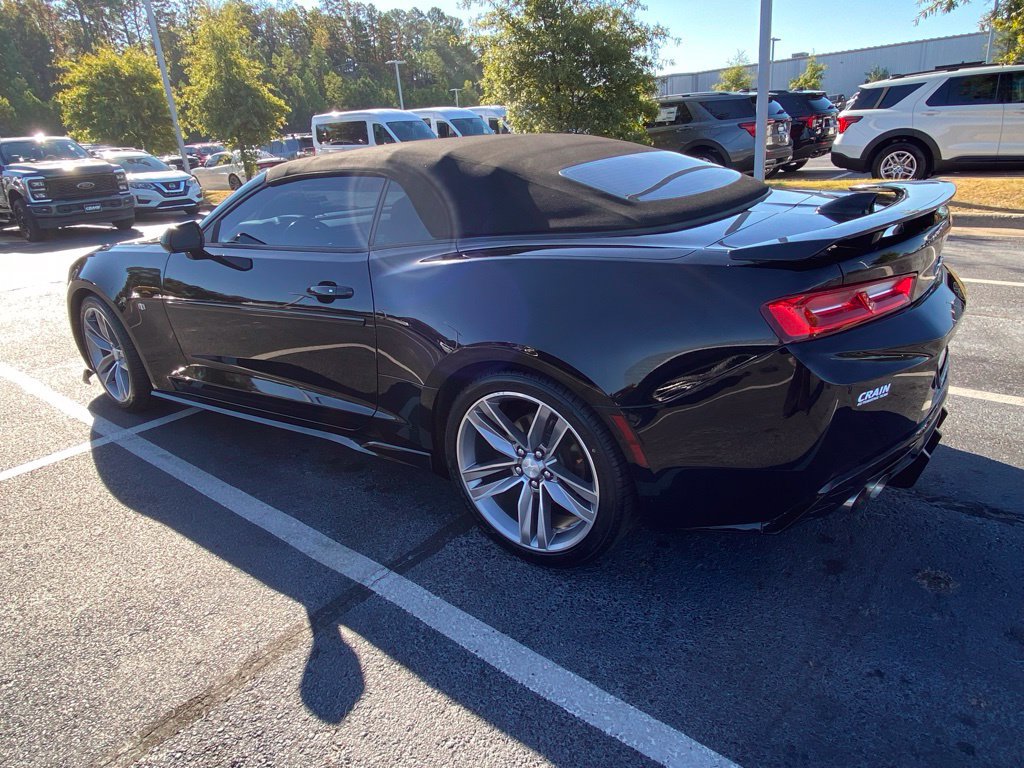 Used 2017 Chevrolet Camaro LT w/ Technology Package RWD image 5