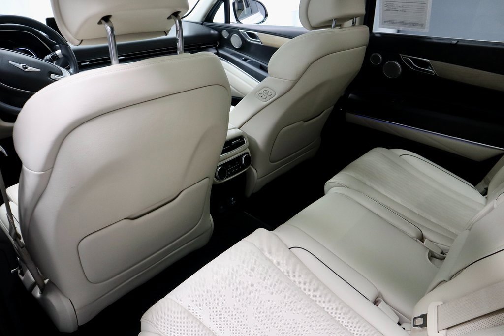 Used 2023 Genesis GV80 3.5T Advanced + w/ Winter Weather Package image 22