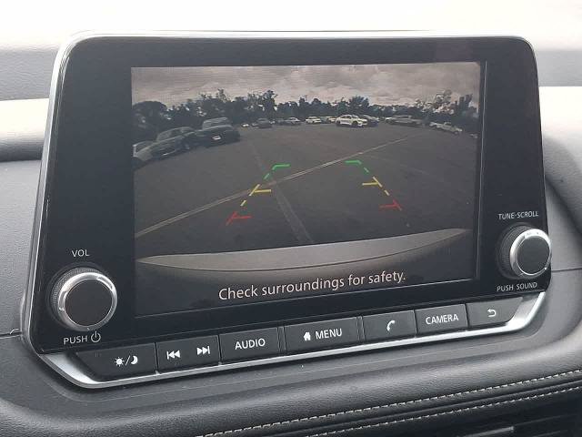Used 2024 Nissan Rogue S FWD image 21