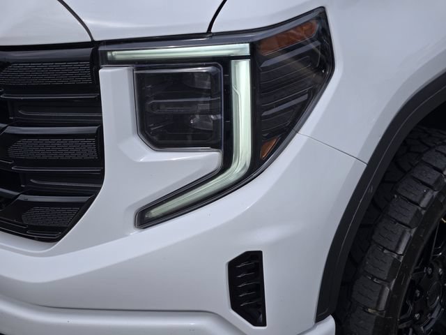Used 2024 GMC Sierra 1500 Elevation w/ LPO, Elevation Black Package AWD/4WD image 8