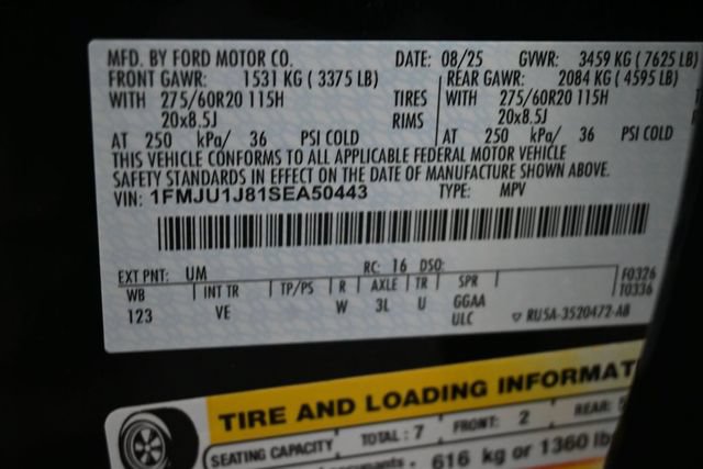 Certified 2025 Ford Expedition Active AWD/4WD image 36