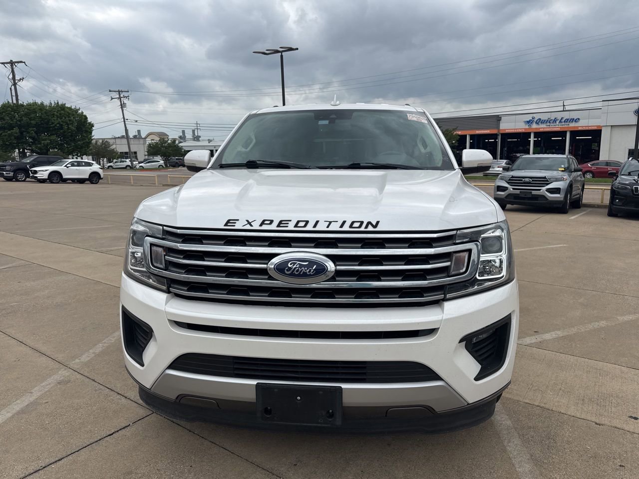Certified 2018 Ford Expedition XLT w/ Equipment Group 202A image 2
