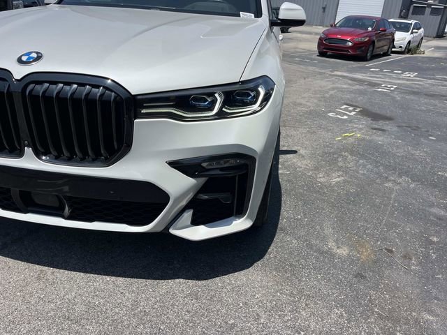 Used 2021 BMW X7 M50i AWD/4WD image 12
