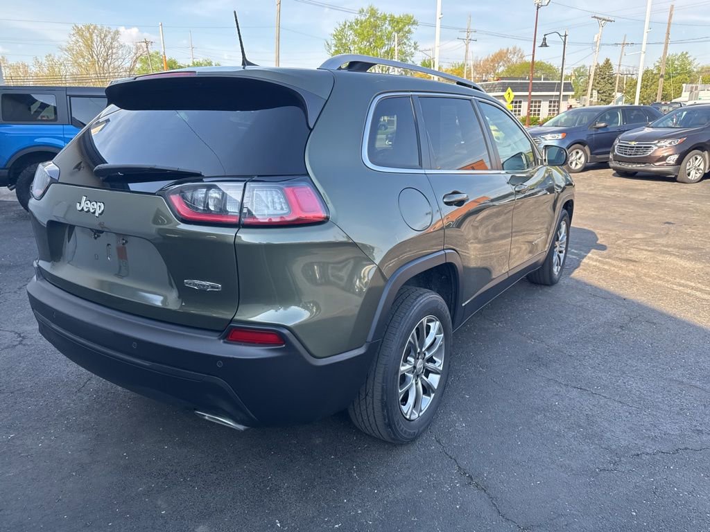 Used 2021 Jeep Cherokee Latitude Lux FWD video 3