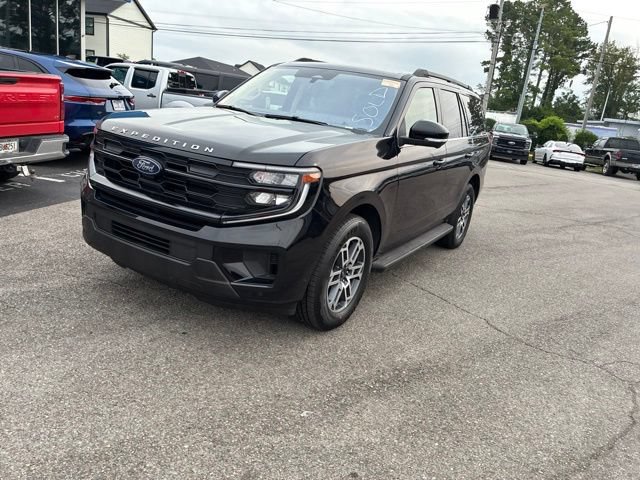 Certified 2025 Ford Expedition Active RWD image 8