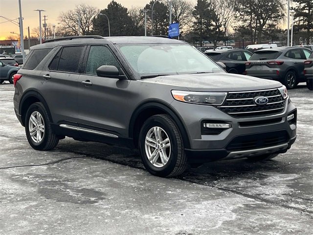 Certified 2022 Ford Explorer XLT w/ Equipment Group 202A image 7