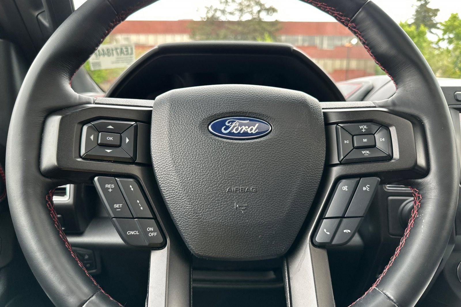 Certified 2020 Ford Expedition Limited w/ Equipment Group 303A AWD/4WD image 37