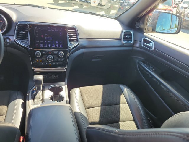 Used 2019 Jeep Grand Cherokee Laredo w/ Security & Convenience Group image 22