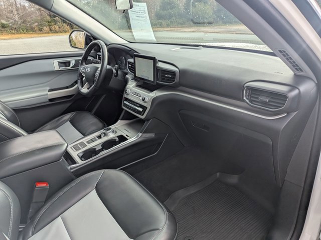 Certified 2022 Ford Explorer XLT w/ Equipment Group 202A image 39