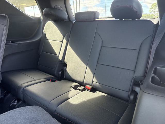Used 2026 Chevrolet Traverse RS w/ LPO, Floor Liner Package FWD image 6