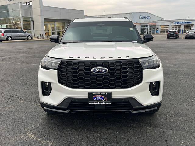 Certified 2026 Ford Explorer ST-Line w/ ST-Line Street Pack AWD/4WD image 2