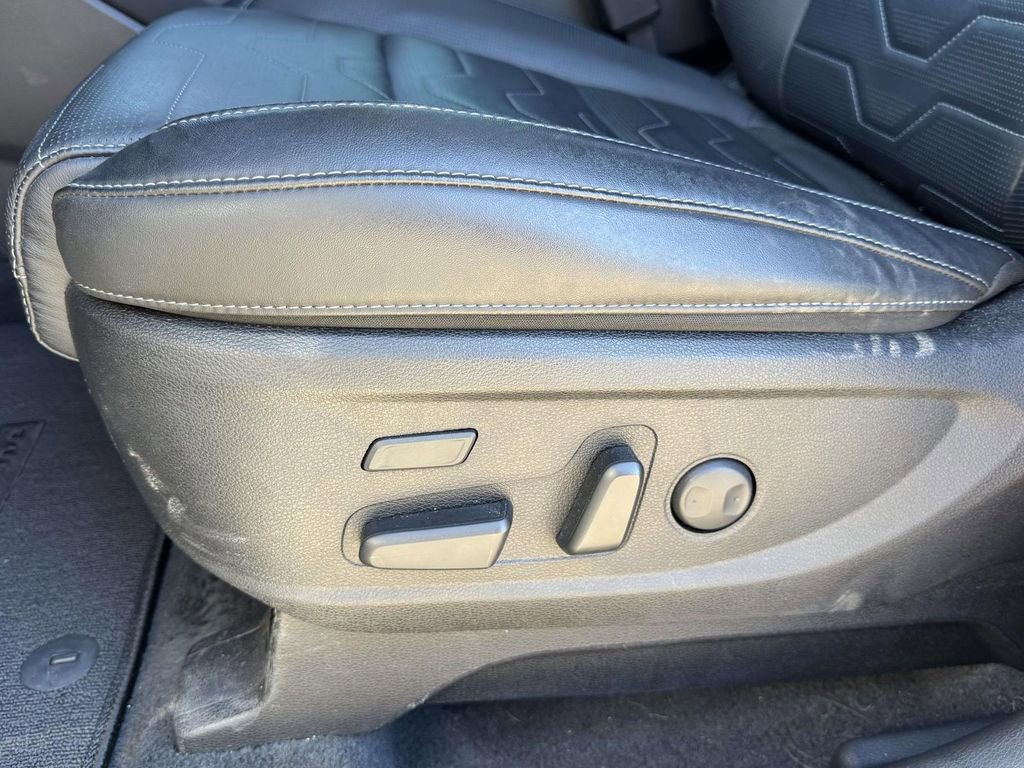 Used 2022 Kia Telluride SX w/ SX Prestige Package image 25