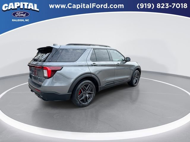 Certified 2025 Ford Explorer ST-Line w/ Premium Package image 6
