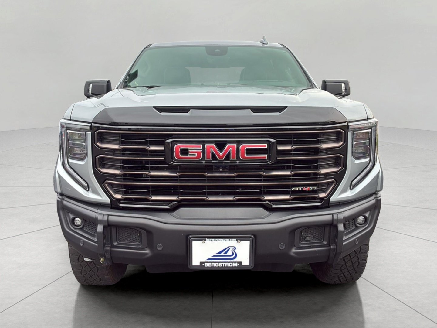 Used 2024 GMC Sierra 1500 AT4X w/ AT4X AEV Edition AWD/4WD image 3