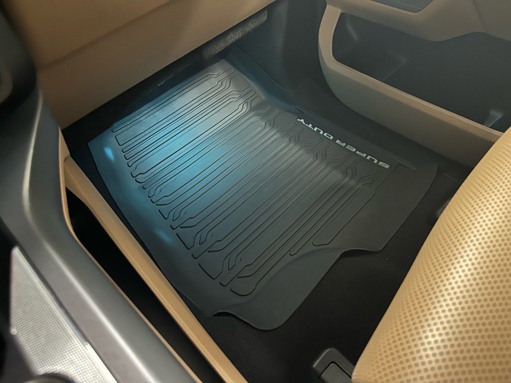 Certified 2024 Ford F250 Lariat w/ Chrome Package image 48