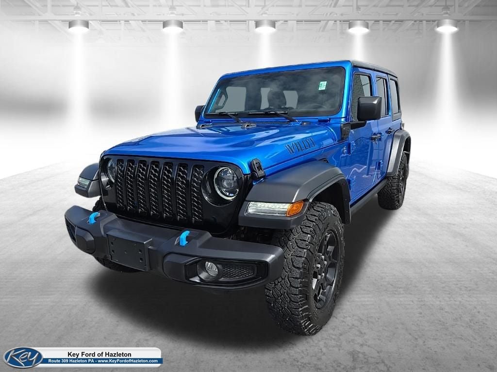 Used 2023 Jeep Wrangler Unlimited w/ Cold Weather Group AWD/4WD image 3