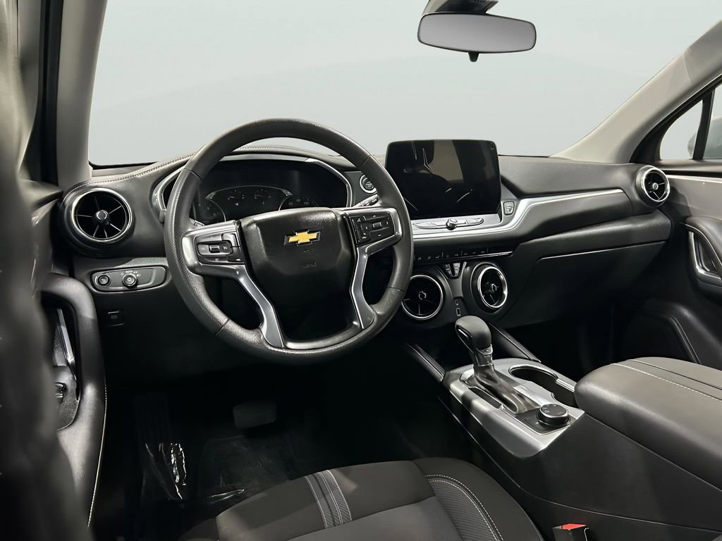 Used 2023 Chevrolet Blazer LT image 14