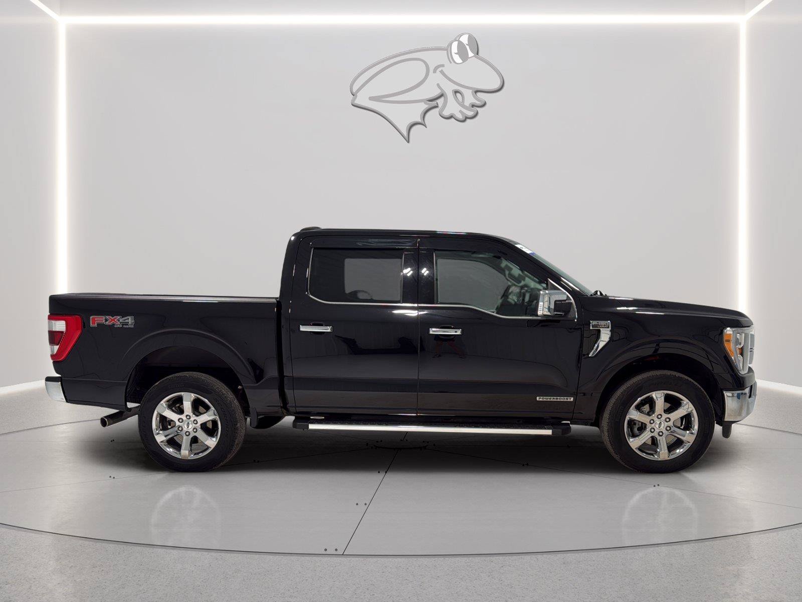 Certified 2023 Ford F150 Lariat w/ FX4 Off-Road Package AWD/4WD image 6