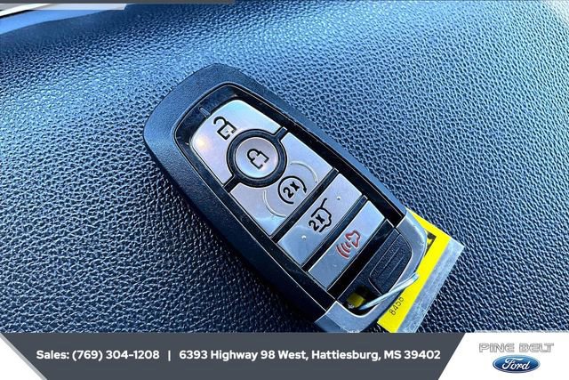 Certified 2024 Ford Expedition XLT image 11