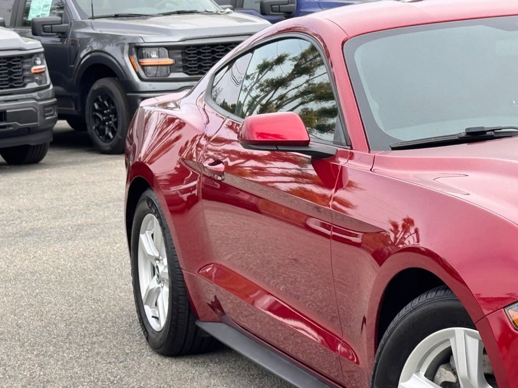 Certified 2019 Ford Mustang Coupe RWD image 5