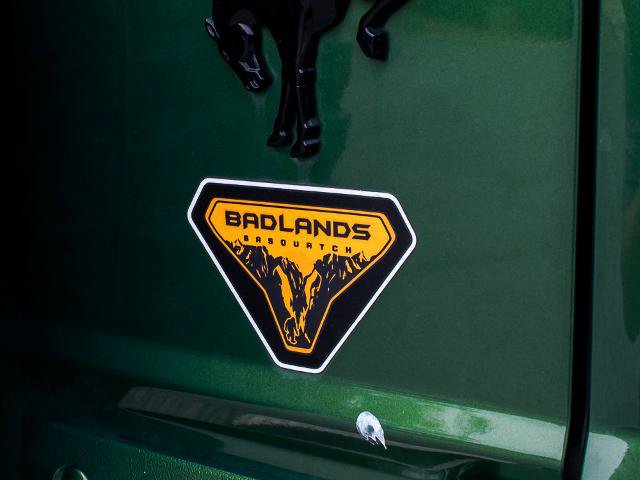 Certified 2022 Ford Bronco Badlands AWD/4WD image 11