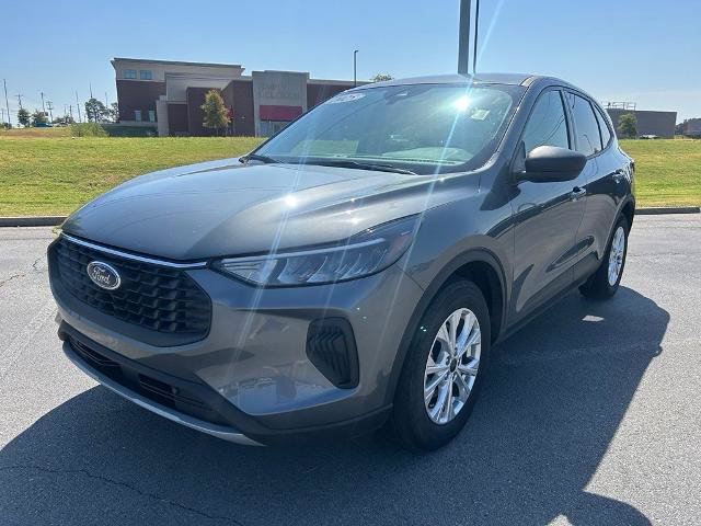 Certified 2025 Ford Escape Active FWD image 3