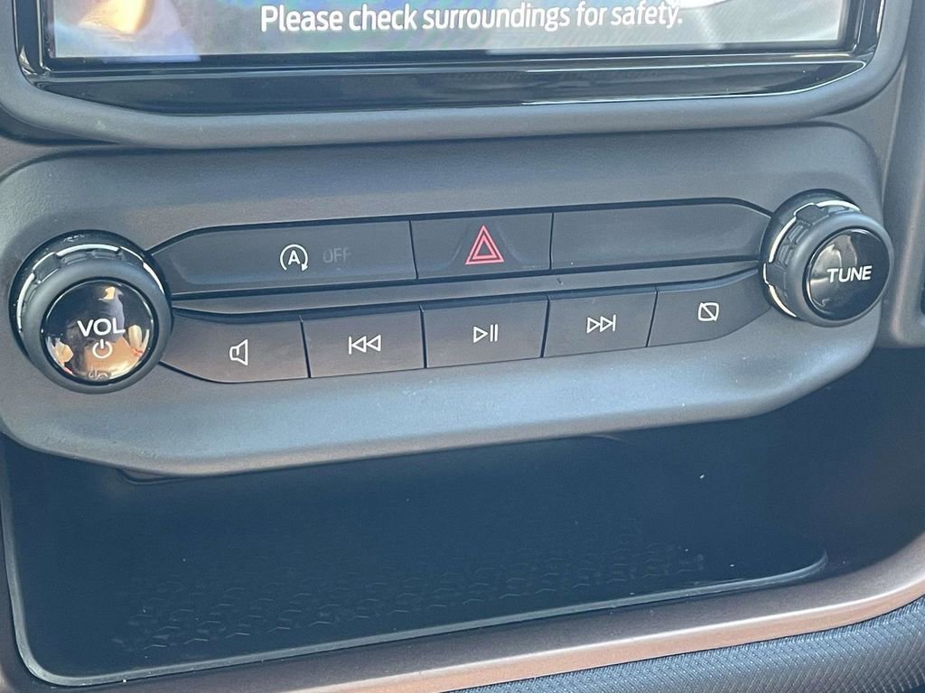 Certified 2021 Ford Bronco Sport Outer Banks w/ Outer Banks Package image 28