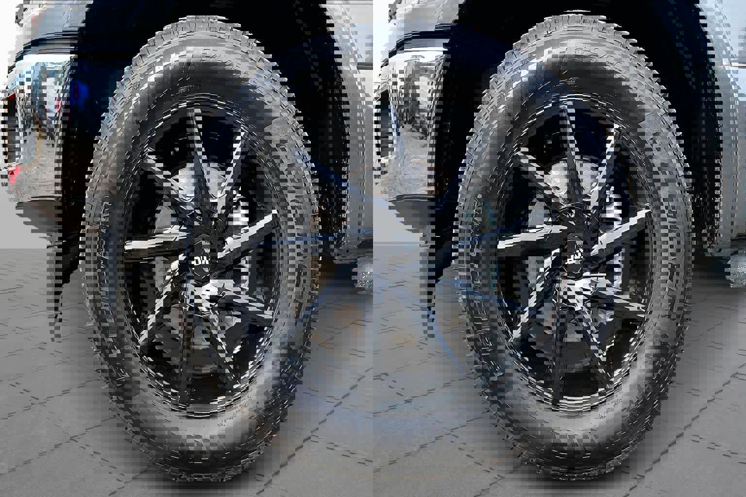 Certified 2019 Ford F150 Lariat image 14