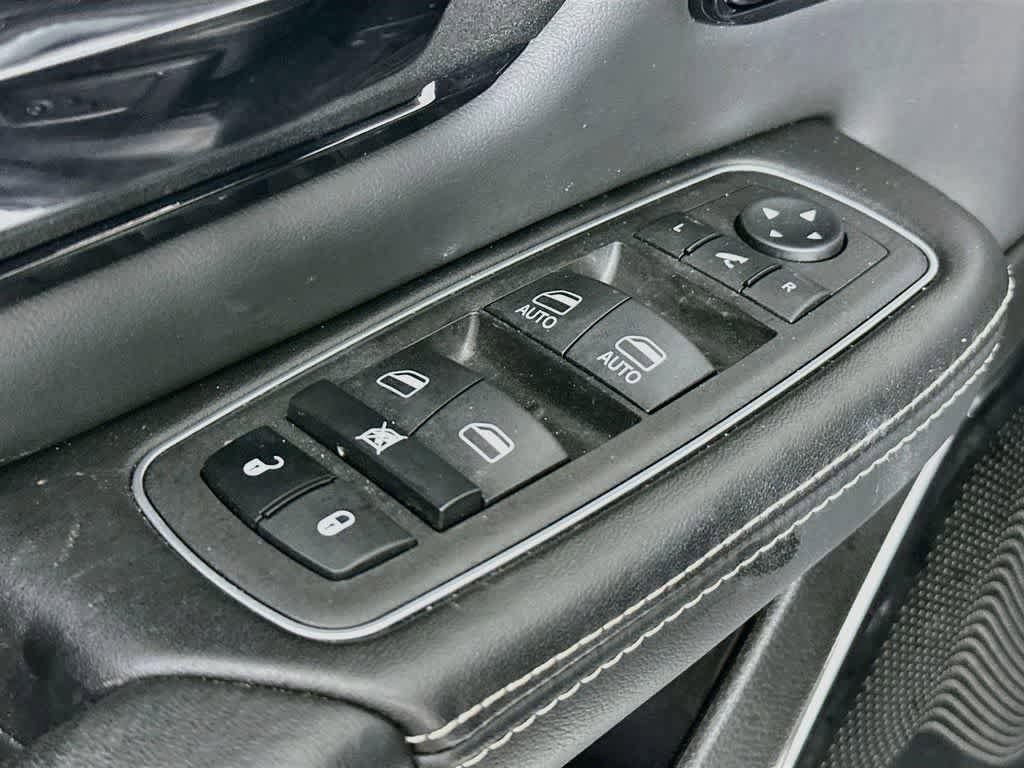 Used 2023 RAM 1500 Limited w/ Night Edition AWD/4WD image 29