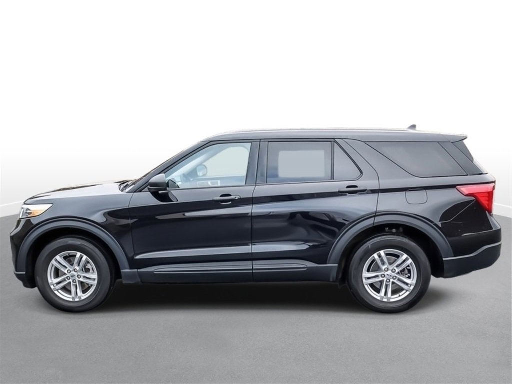 Certified 2022 Ford Explorer 4WD image 2