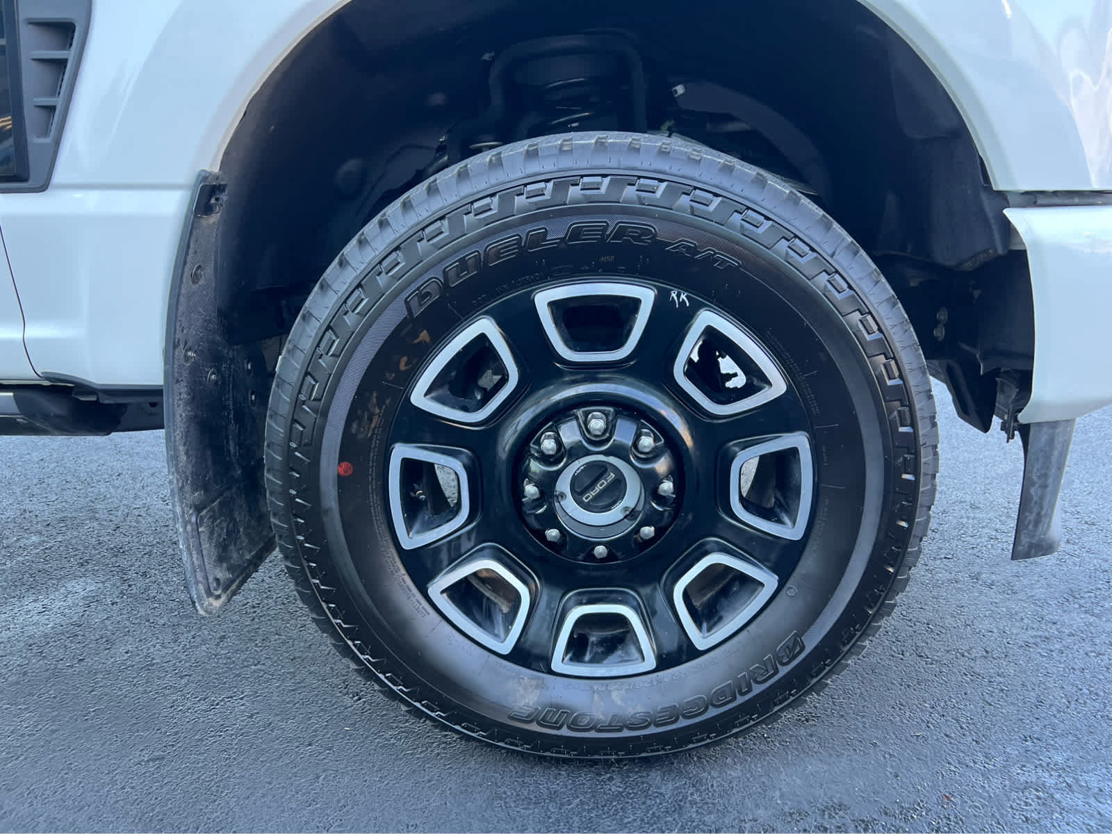 Certified 2025 Ford F350 Platinum AWD/4WD image 16