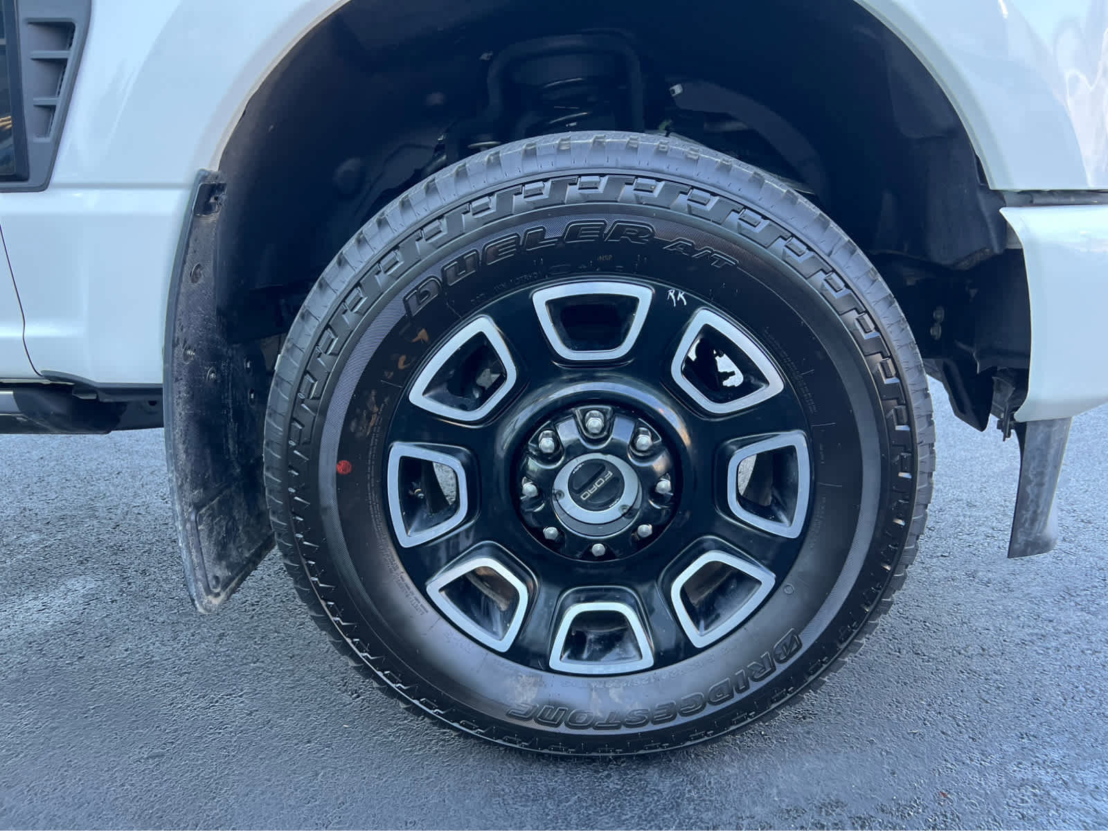 Certified 2025 Ford F350 Platinum image 16