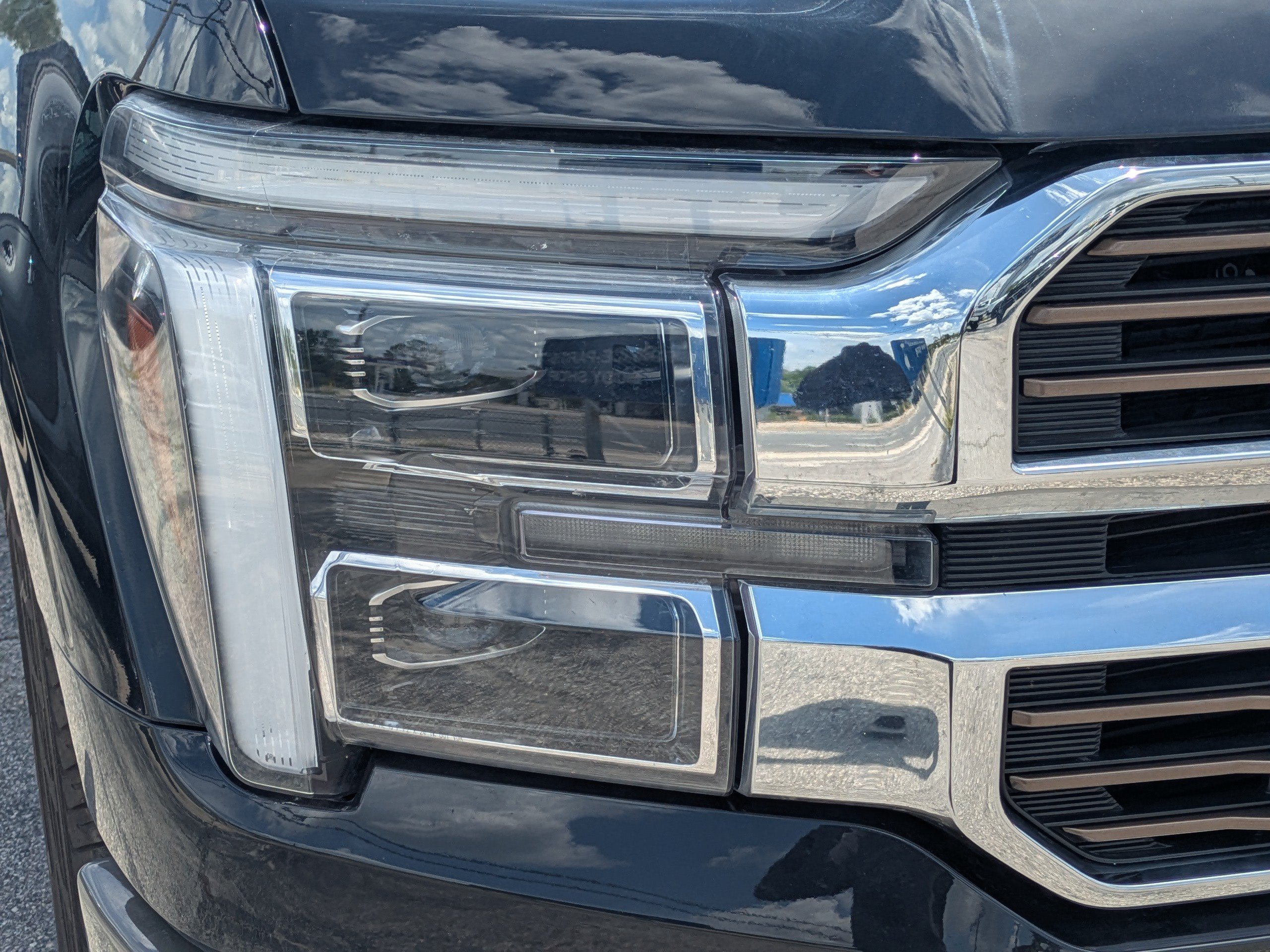Certified 2025 Ford F150 King Ranch AWD/4WD image 9