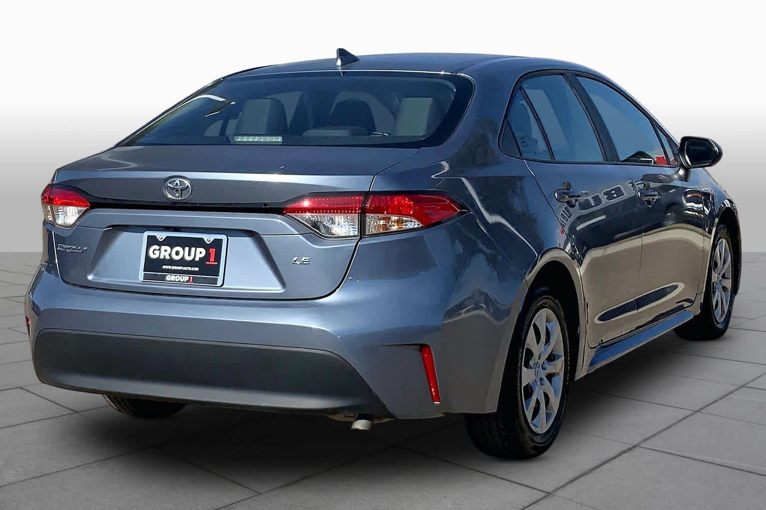 Used 2025 Toyota Corolla LE FWD image 13