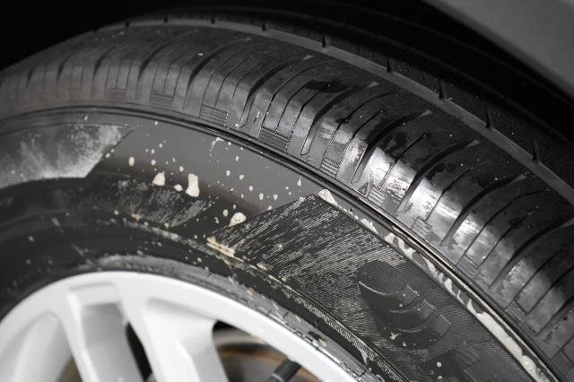 Certified 2025 Ford Explorer Active RWD image 38