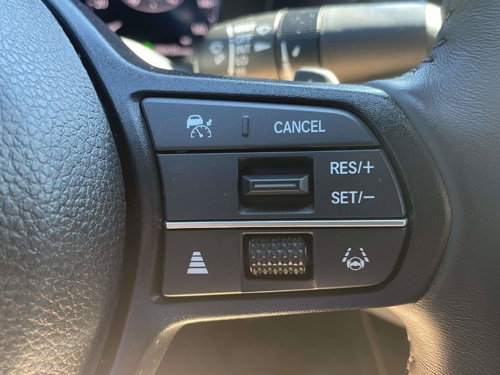 Used 2025 Honda Accord Sport image 25